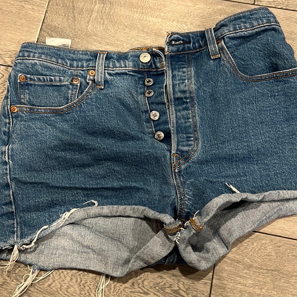 Levi’s shorts